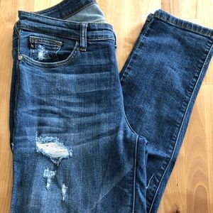 Judy Blue distressed jeans